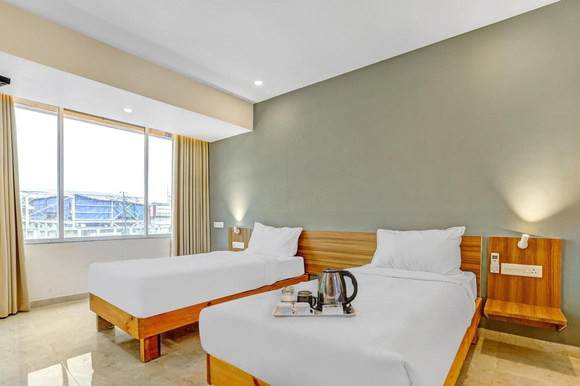Townhouse Somani Hotel Apta Kültér fotó