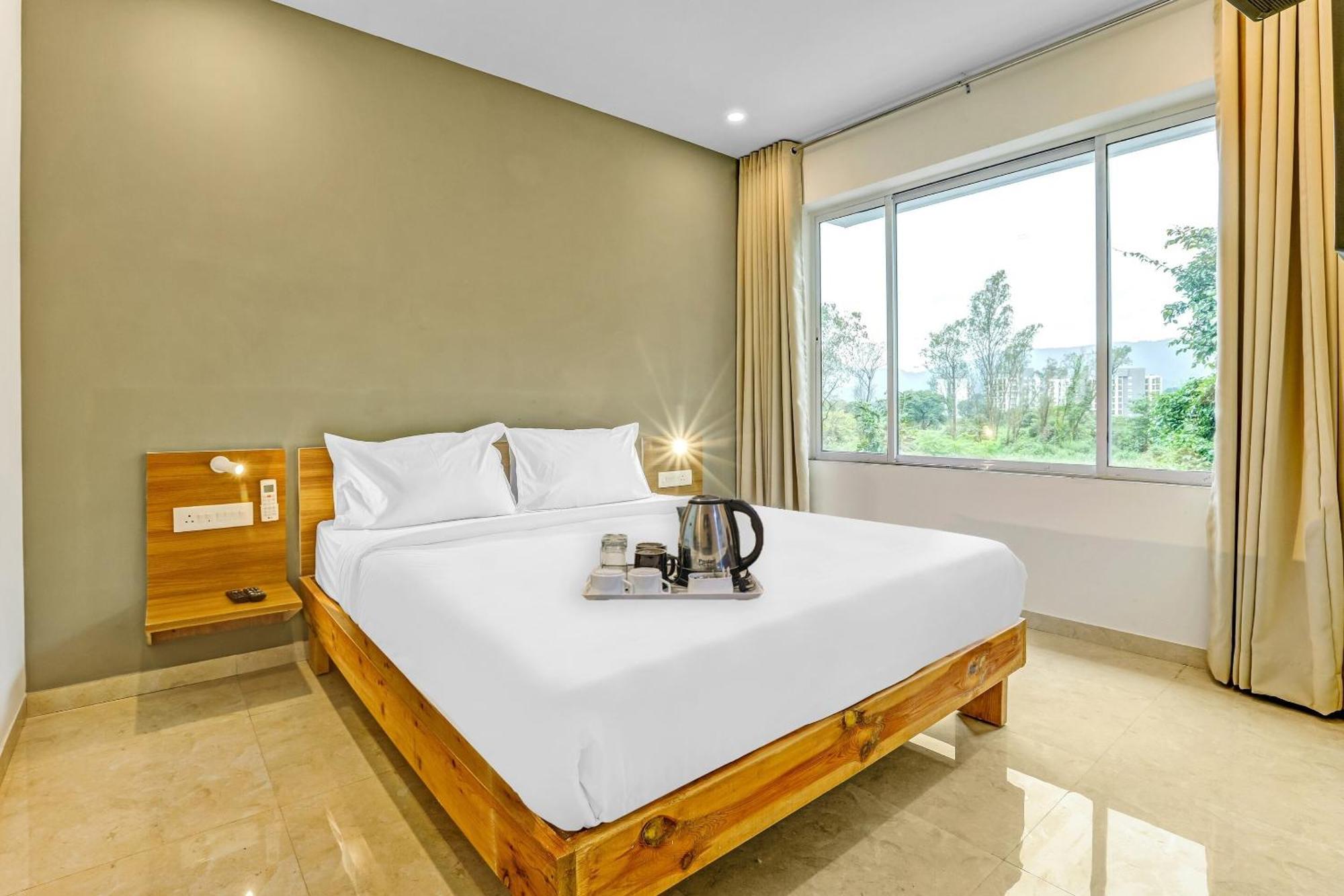 Townhouse Somani Hotel Apta Kültér fotó
